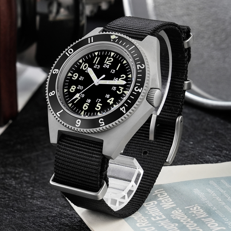 Watchdives WD1972 쿼츠 시계 사파이어 빛 - Accessories With Watch 리뷰 및 가격